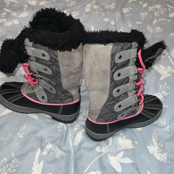 Kids Winter boots size 12 - Picture 6 of 7